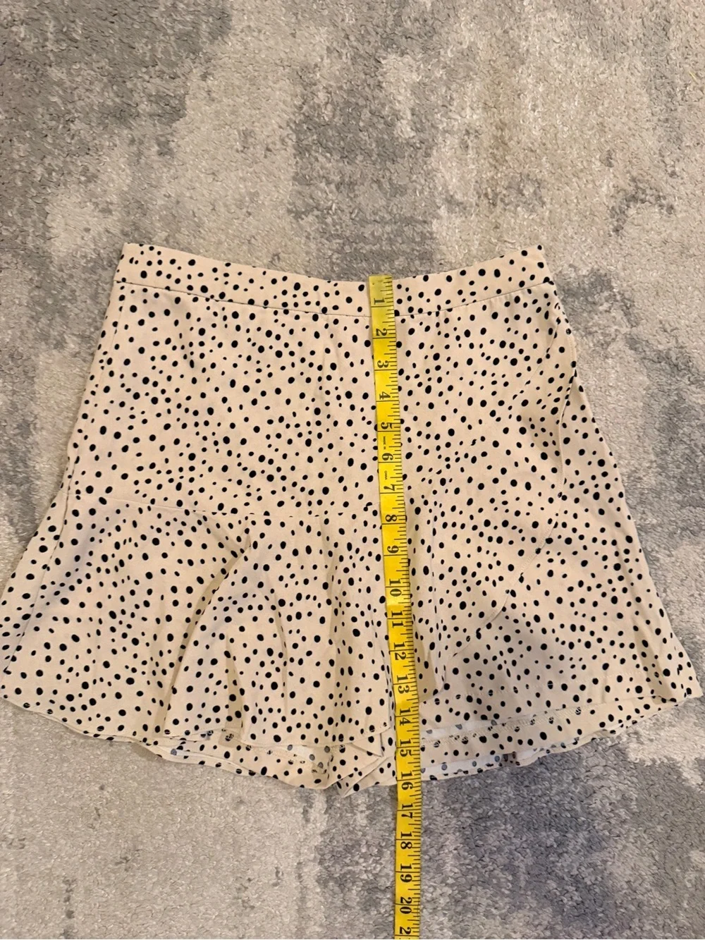 Potters Pot beige skirt